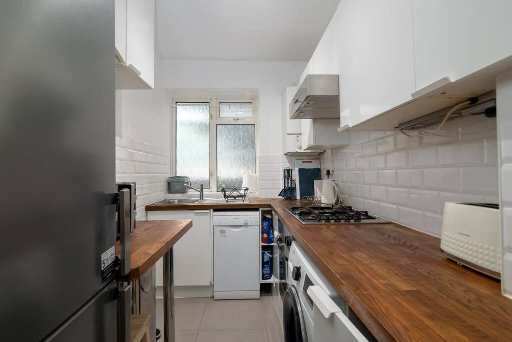 Stylish And Well Equipped Flat In Stockwell Apartman London Kültér fotó