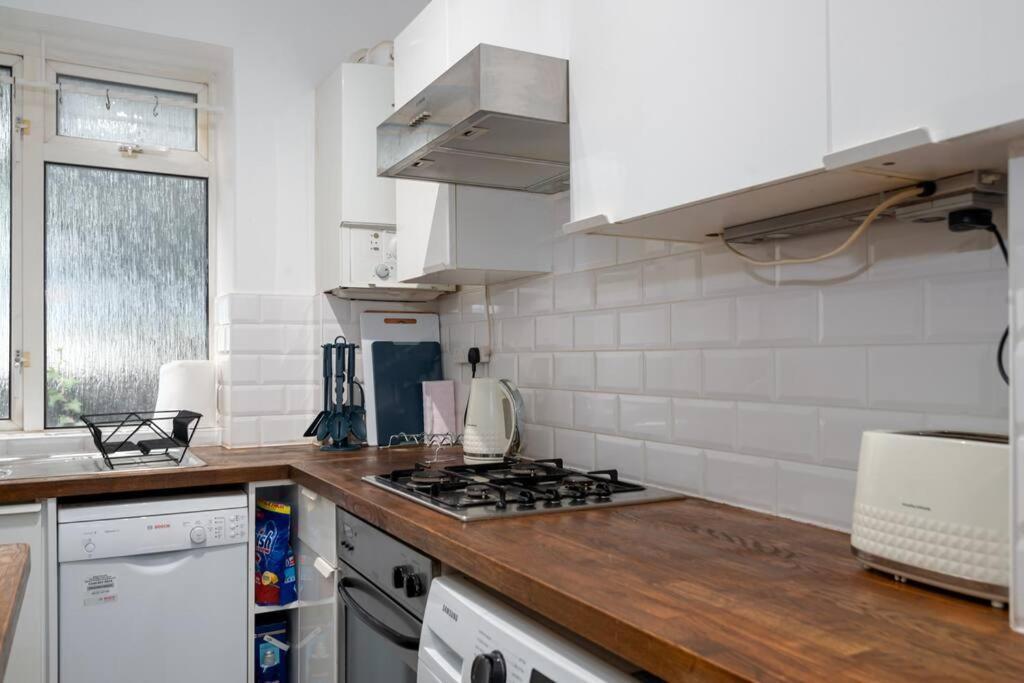Stylish And Well Equipped Flat In Stockwell Apartman London Kültér fotó
