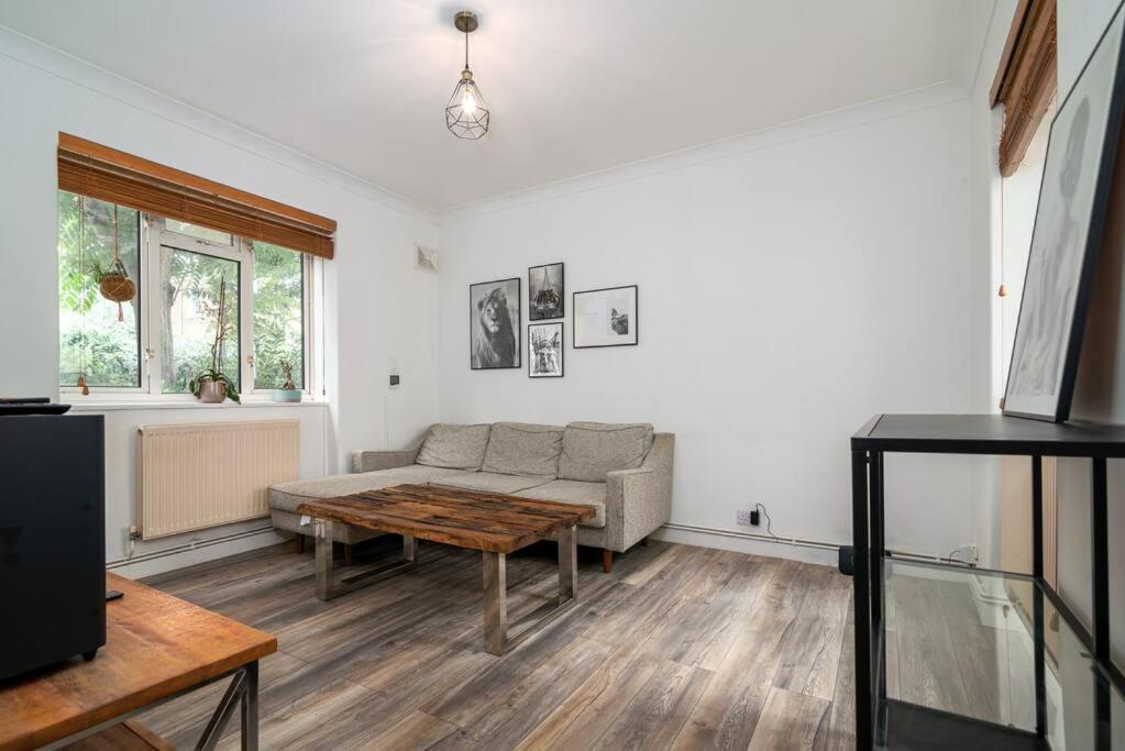 Stylish And Well Equipped Flat In Stockwell Apartman London Kültér fotó