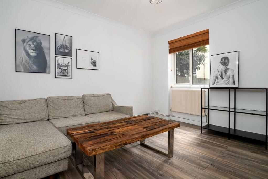 Stylish And Well Equipped Flat In Stockwell Apartman London Kültér fotó