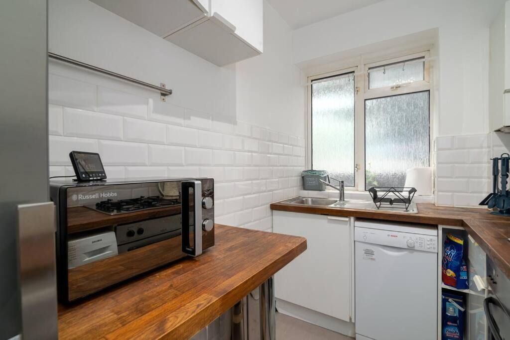 Stylish And Well Equipped Flat In Stockwell Apartman London Kültér fotó